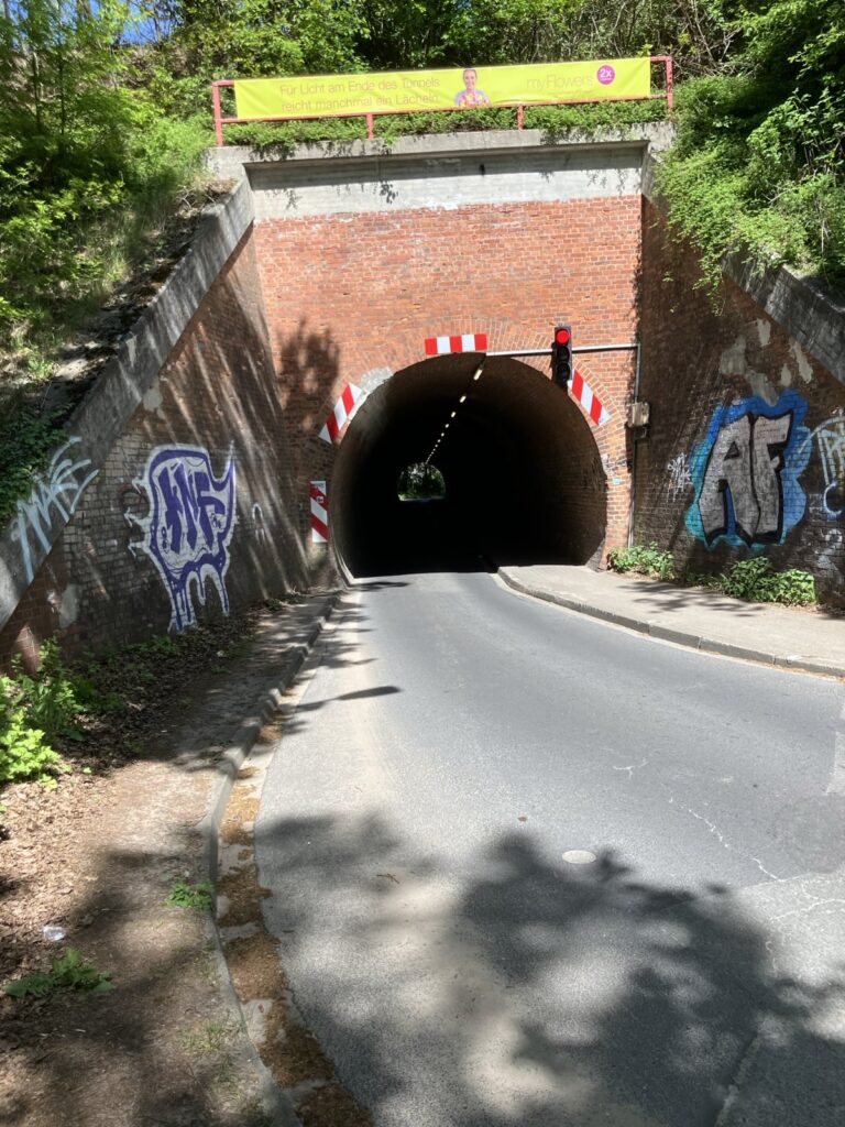 Mühlentunnel-Renovierung und Verlängerung Gleis 11 möglich?